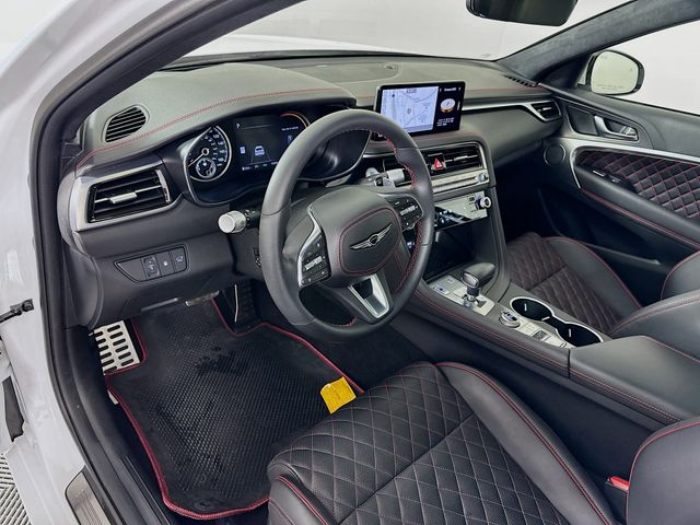 Thumbnail: 2025 Genesis G70 - 9