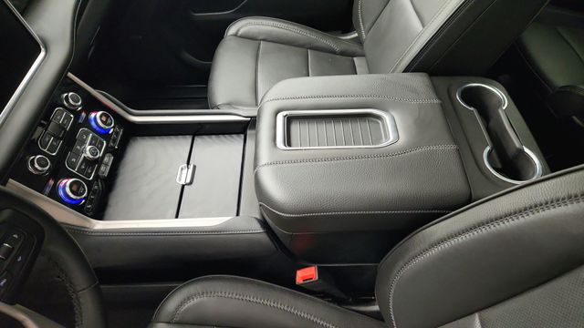 2024 GMC Yukon XL Denali Black at River Oaks CDJR