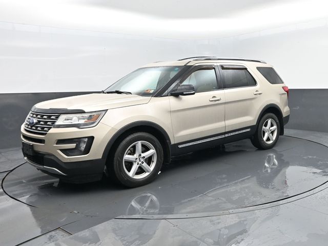 White Gold Metallic 2017 Ford Explorer SUV / Crossover All-Wheel Drive 6-Speed Automatic