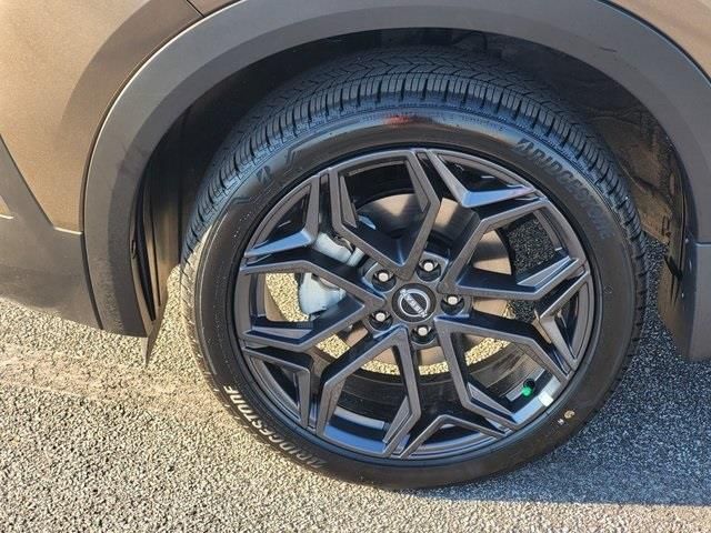 New 2026 Brown Nissan SR image 8