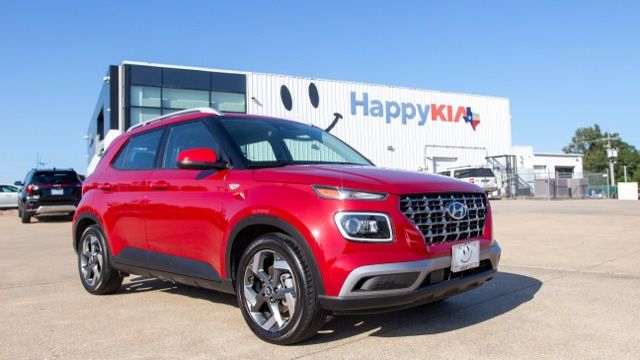 2022 Hyundai Venue Limited FWD