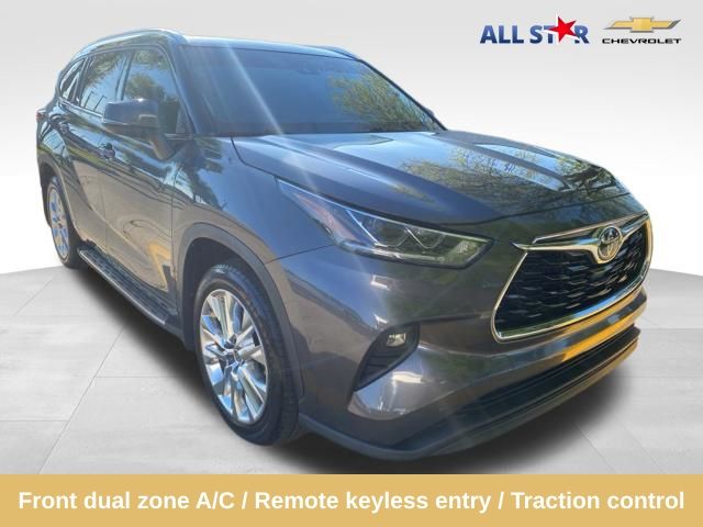 2023 Toyota Highlander Limited FWD
