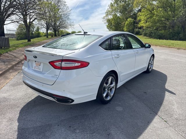 Used 2015 White Ford SE image 7
