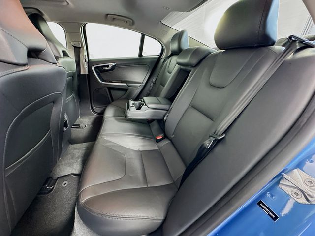 Thumbnail: 2015 Volvo S60 - 25