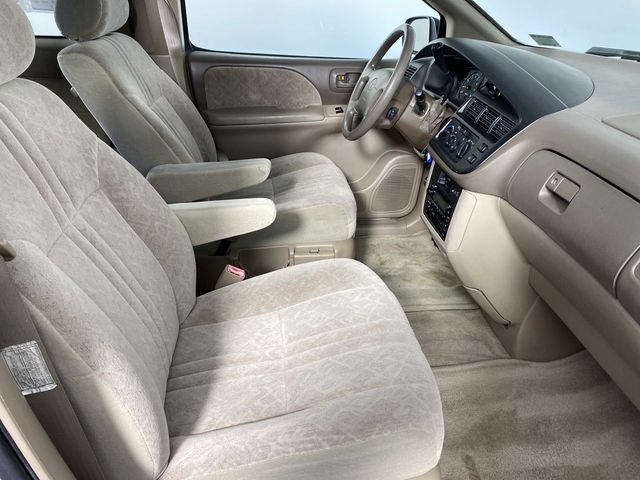 2000 Toyota Sienna Beige - Grieco Acura - Image 10