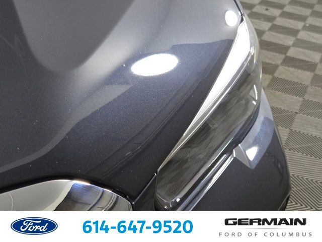 Certified Used 2019 Gray BMW xDrive40i image 16