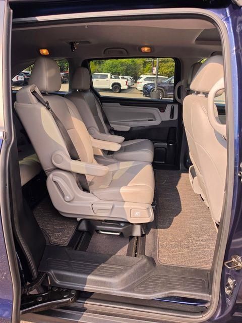 Used 2021 Honda Odyssey Van