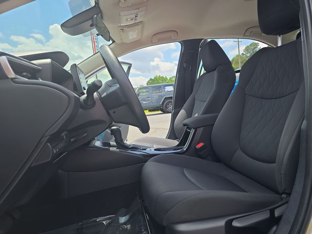 Used 2022 Silver Toyota LE image 16