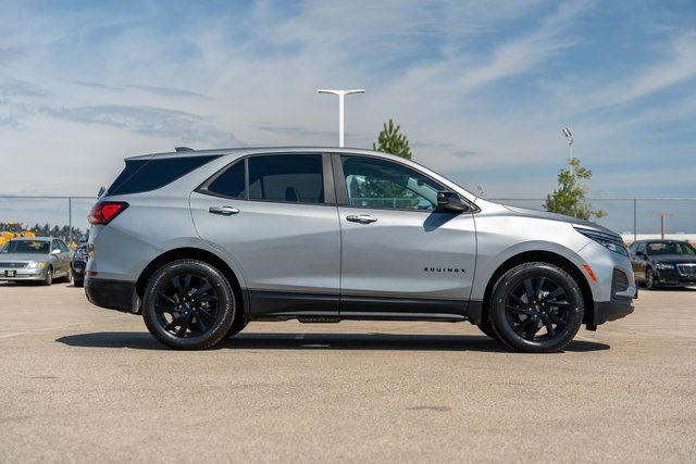 2023 Chevrolet Equinox LS 8