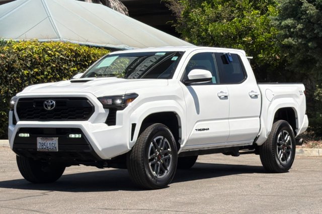 Used 2025 Toyota Tacoma Truck