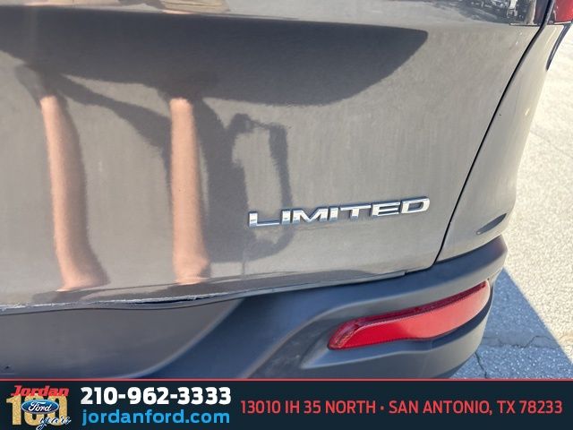 Used Car 2014 Jeep Cherokee  Limited For Sale Under $10,000 In San Antonio, Texas