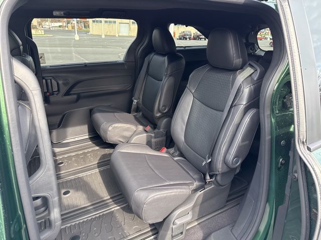 new 2026 Toyota Sienna car, priced at $53,689
