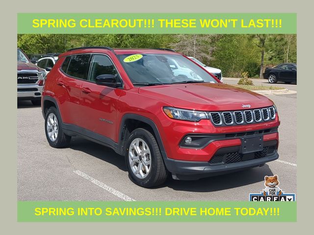 Red Hot Pearlcoat 2025 Jeep Compass Latitude 4WD SUV / Crossover Four-Wheel Drive 8-Speed Automatic