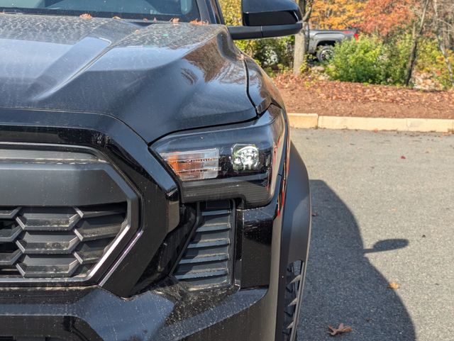 2024 Toyota Tacoma TRD Off-Road 12