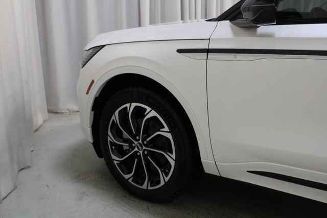 New 2026 White Lincoln Reserve image 31