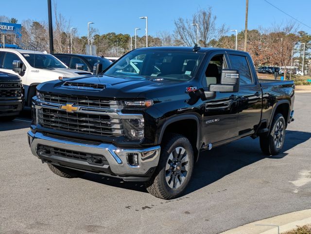 2025 Chevrolet Silverado 2500HD LT photo