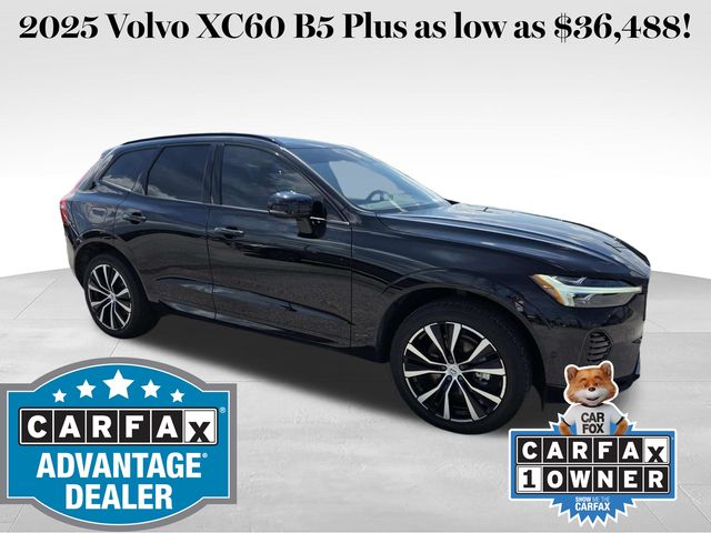 2025 Volvo XC60 Negro (Onyx Black Metallic) SUV/Crossover Tracción en las cuatro ruedas Automática