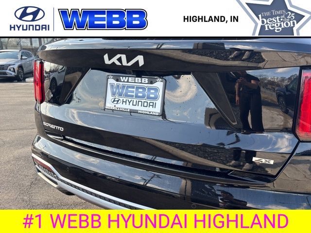 Used 2023 Black Kia SX-Prestige image 11