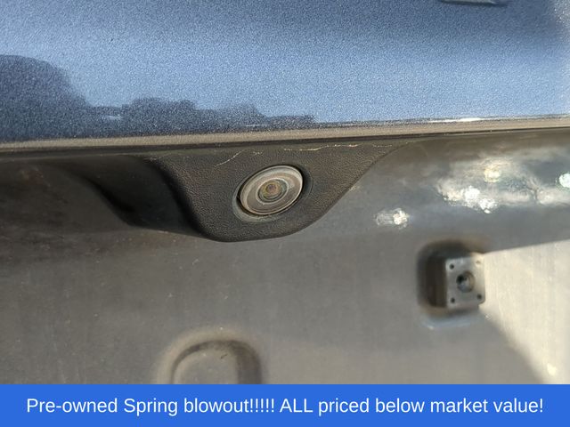 Used 2020 Gray Jeep Latitude image 14