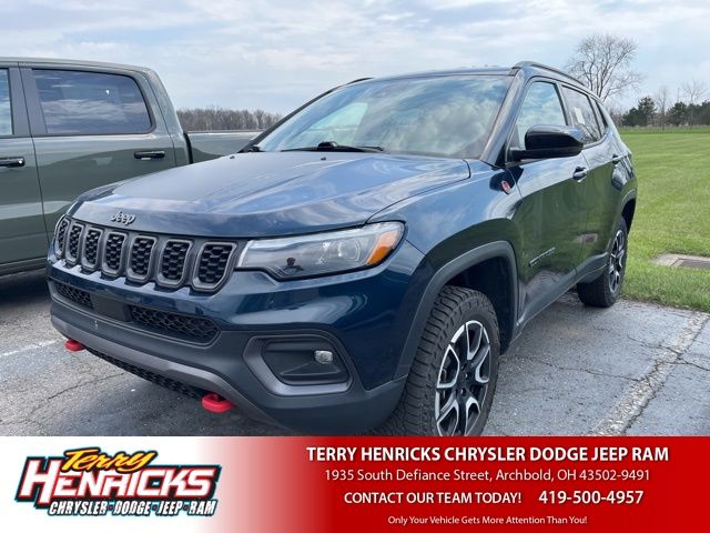Fathom Blue Pearlcoat 2024 Jeep Compass Trailhawk 4WD SUV / Crossover Four-Wheel Drive 8-Speed Automatic