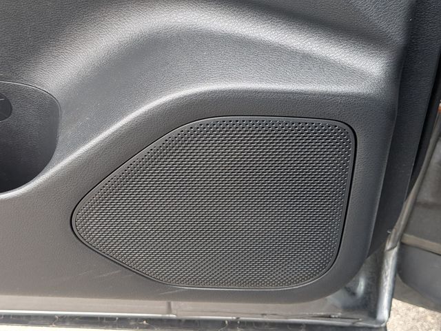 2021 Nissan Rogue - Image 16