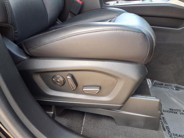 2022 Ford Explorer Platinum photo
