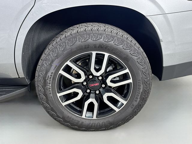 2024 Sterling Metallic GMC Yukon AT4 4X4 SUV