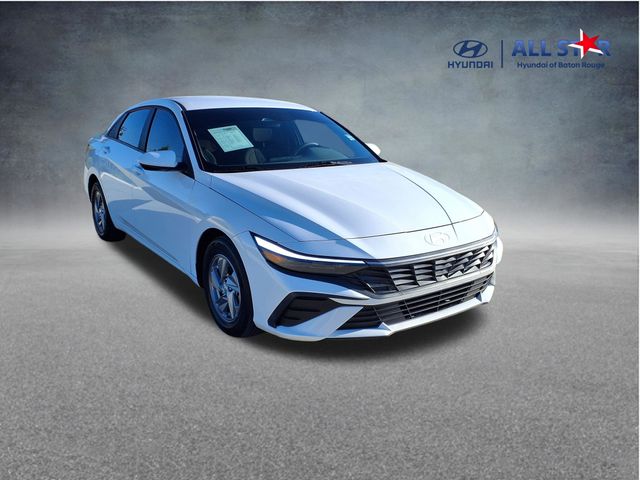 2024 Hyundai Elantra SE FWD