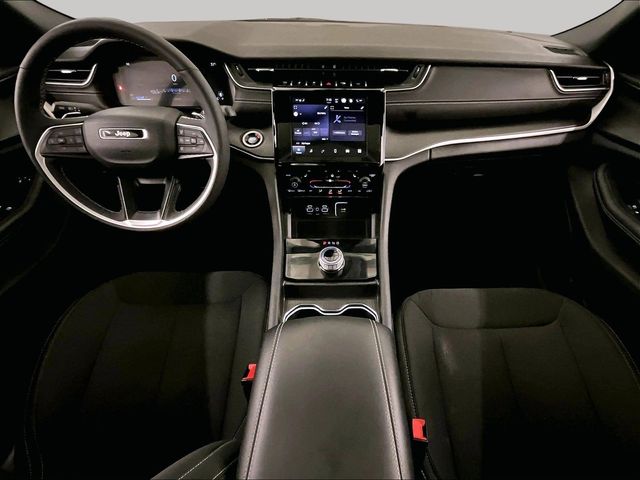 2025 Jeep Grand Cherokee Laredo X Gray at South Hills CDJR