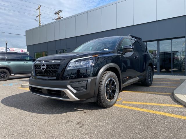 2025 Nissan Pathfinder Rock Creek photo