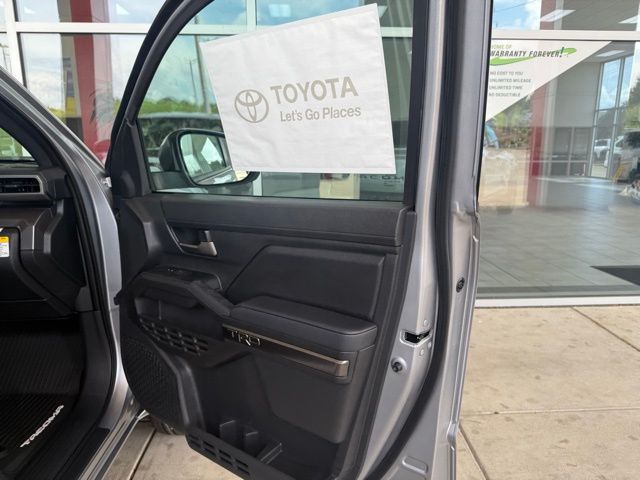 2025 Toyota Tacoma TRD Sport Double Cab photo 24