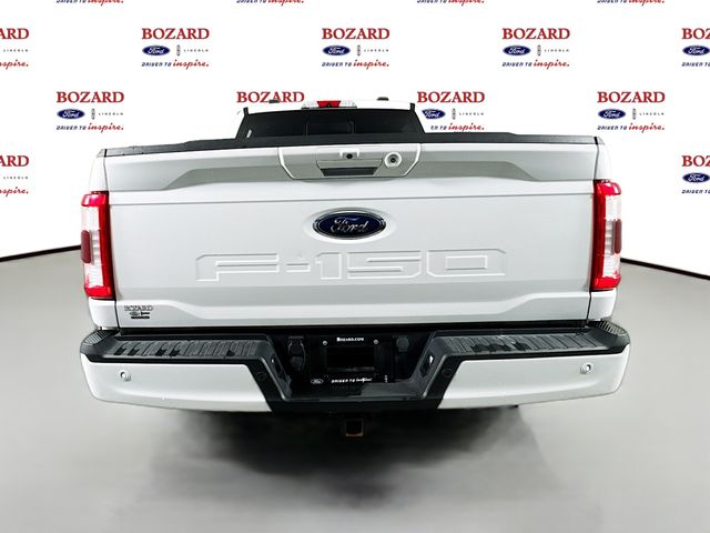 2021 Oxford White Ford F-150 Lariat 4X4 Truck