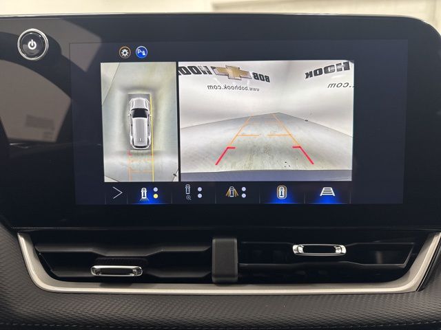 new 2026 Chevrolet Equinox car, priced at $30,240