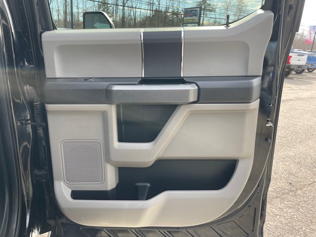 2017 Ford F-250SD XLT - Shadow Black exterior view 16