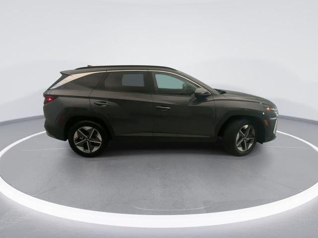 Used 2025 Gray Hyundai SEL image 5