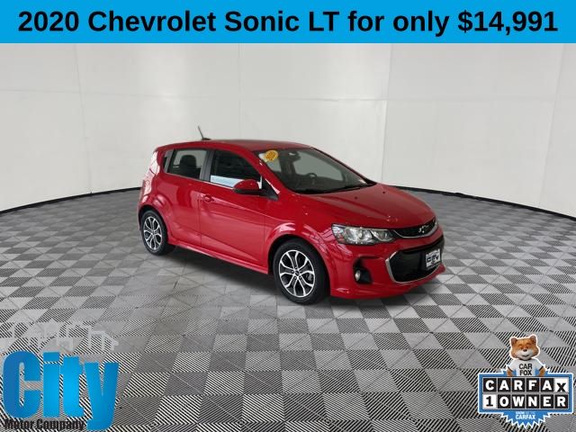 Red Hot 2020 Chevrolet Sonic LT Hatchback FWD Hatchback Front-Wheel Drive 6-Speed Automatic