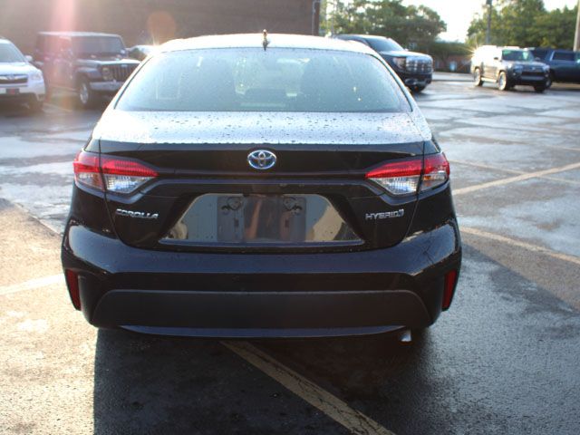 Used 2020 Black Sand Pearl Toyota LE image 6