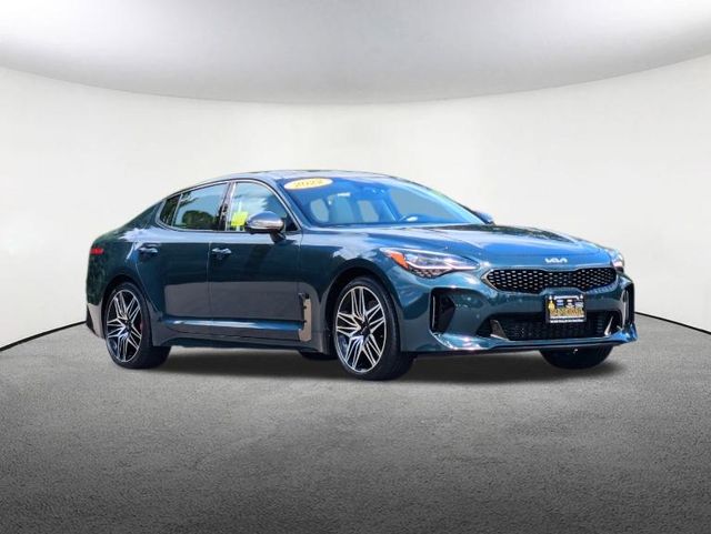 2022 Kia Stinger GT2 36