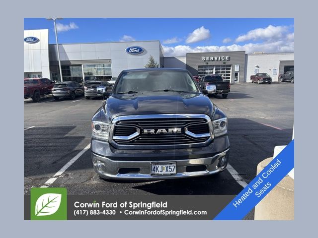2019 RAM 1500 Classic Laramie Crew Cab RWD