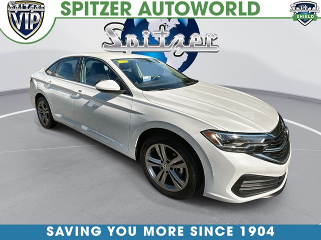 Pure White 2023 Volkswagen Jetta Sedan Front-Wheel Drive 8-Speed Automatic