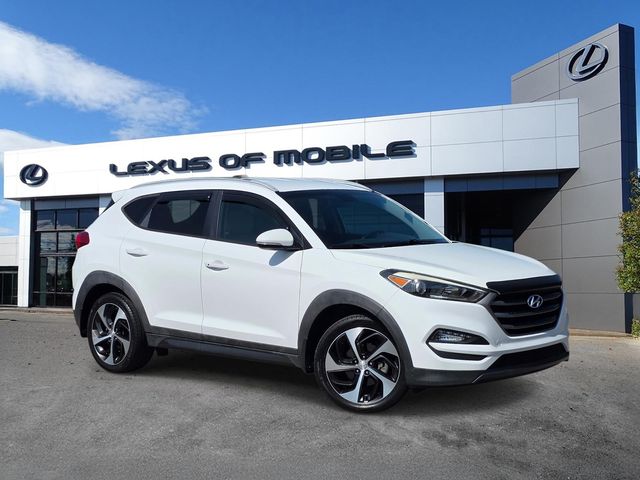 Winter White 2016 Hyundai Tucson SUV / Crossover Front-Wheel Drive 7-Speed Automatic