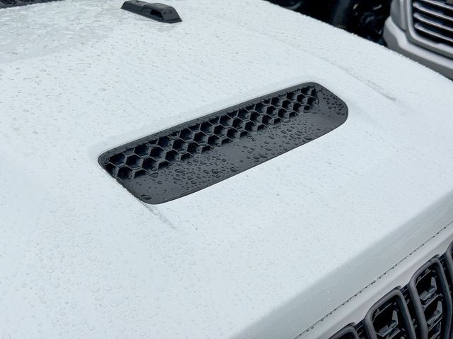 new 2026 Jeep Gladiator car, priced at $39,405