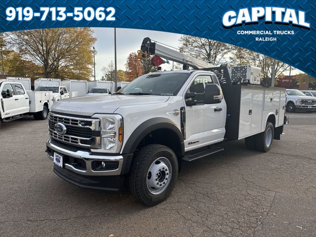 2025 Ford F-600 Super Duty Chassis Cab XL's photo