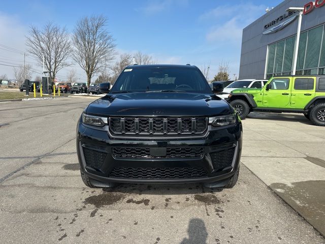2026 Jeep Grand Cherokee L Laredo - Diamond Black Crystal Pearlcoat exterior view 2