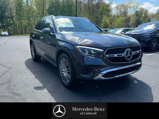 Gray (Graphite Grey Metallic) 2026 Mercedes-Benz GLC 300 4MATIC SUV / Crossover All-Wheel Drive 9-Speed Automatic