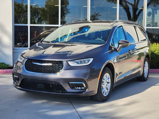 2022 Chrysler Pacifica Touring L 3