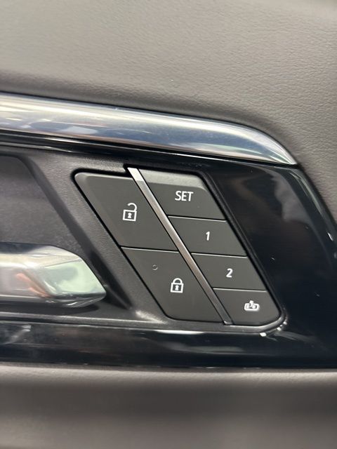 2025 Chevrolet Tahoe Premier photo