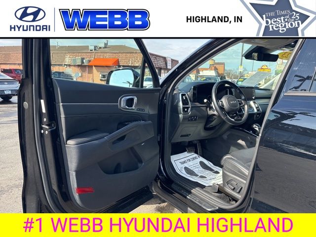 Used 2023 Black Kia SX-Prestige image 15