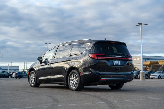 2021 Chrysler Pacifica Touring L 5