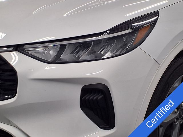 2023 Ford Escape - Image 30